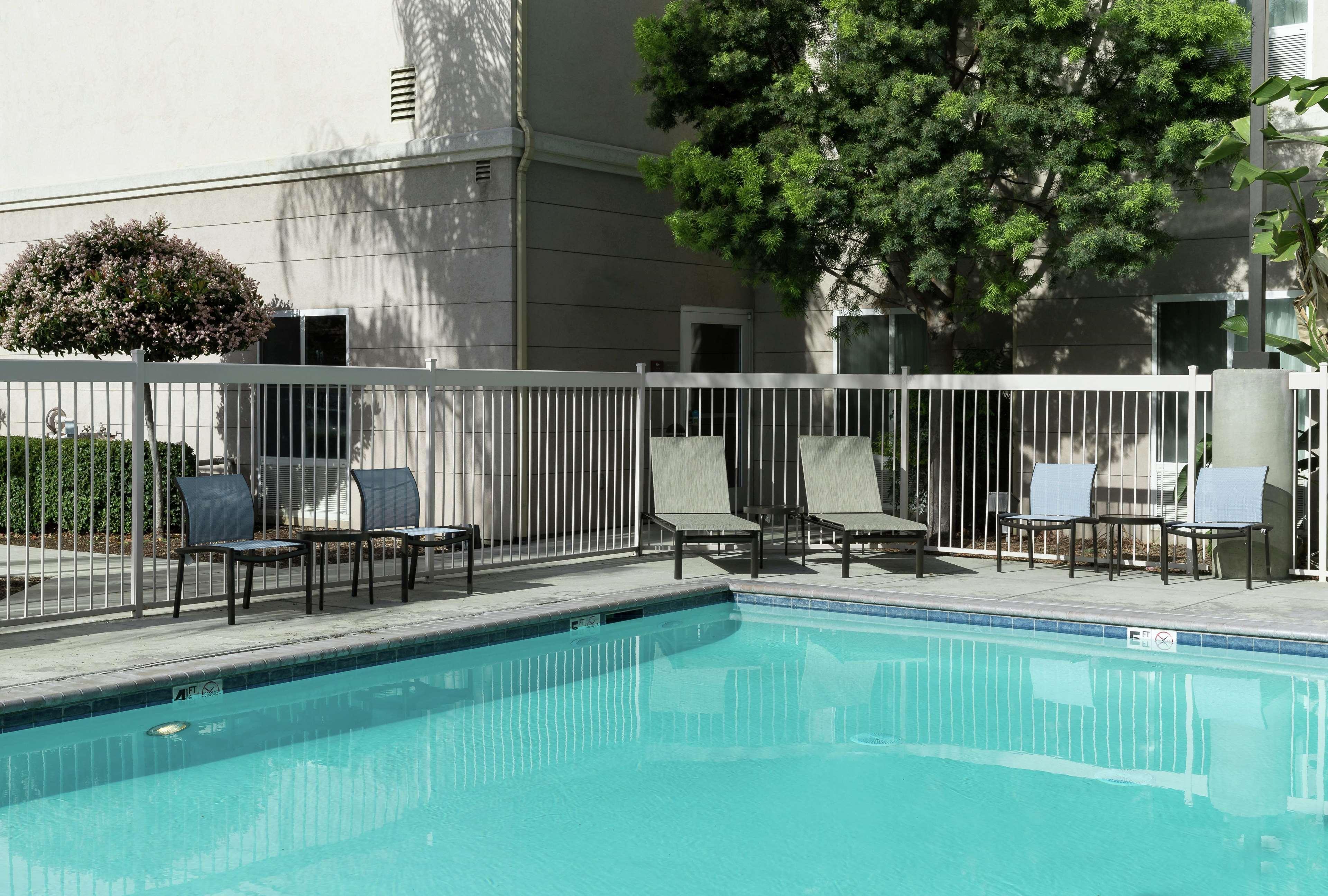 Homewood Suites By Hilton Fresno Airport/Кловис Экстерьер фото