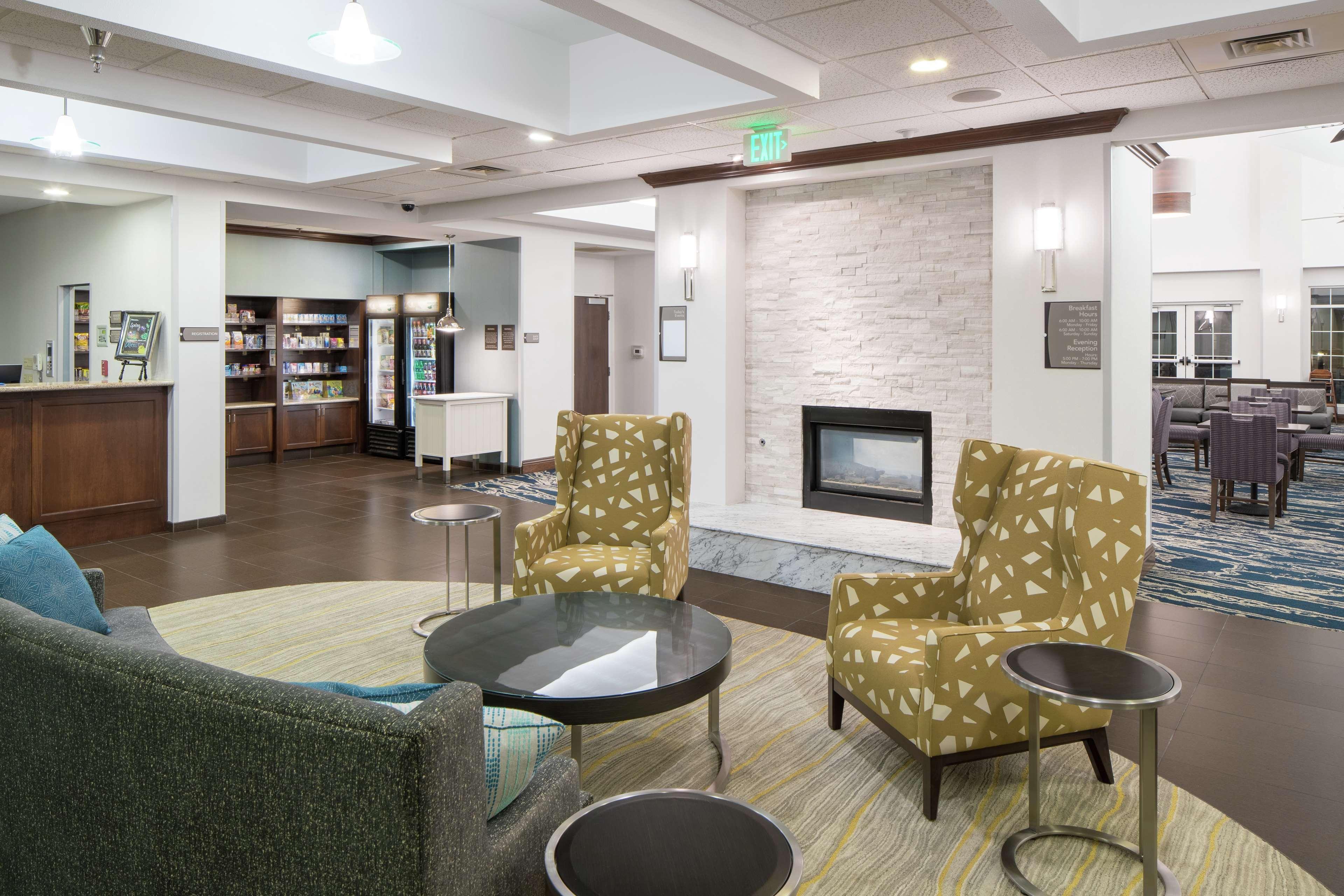 Homewood Suites By Hilton Fresno Airport/Кловис Экстерьер фото