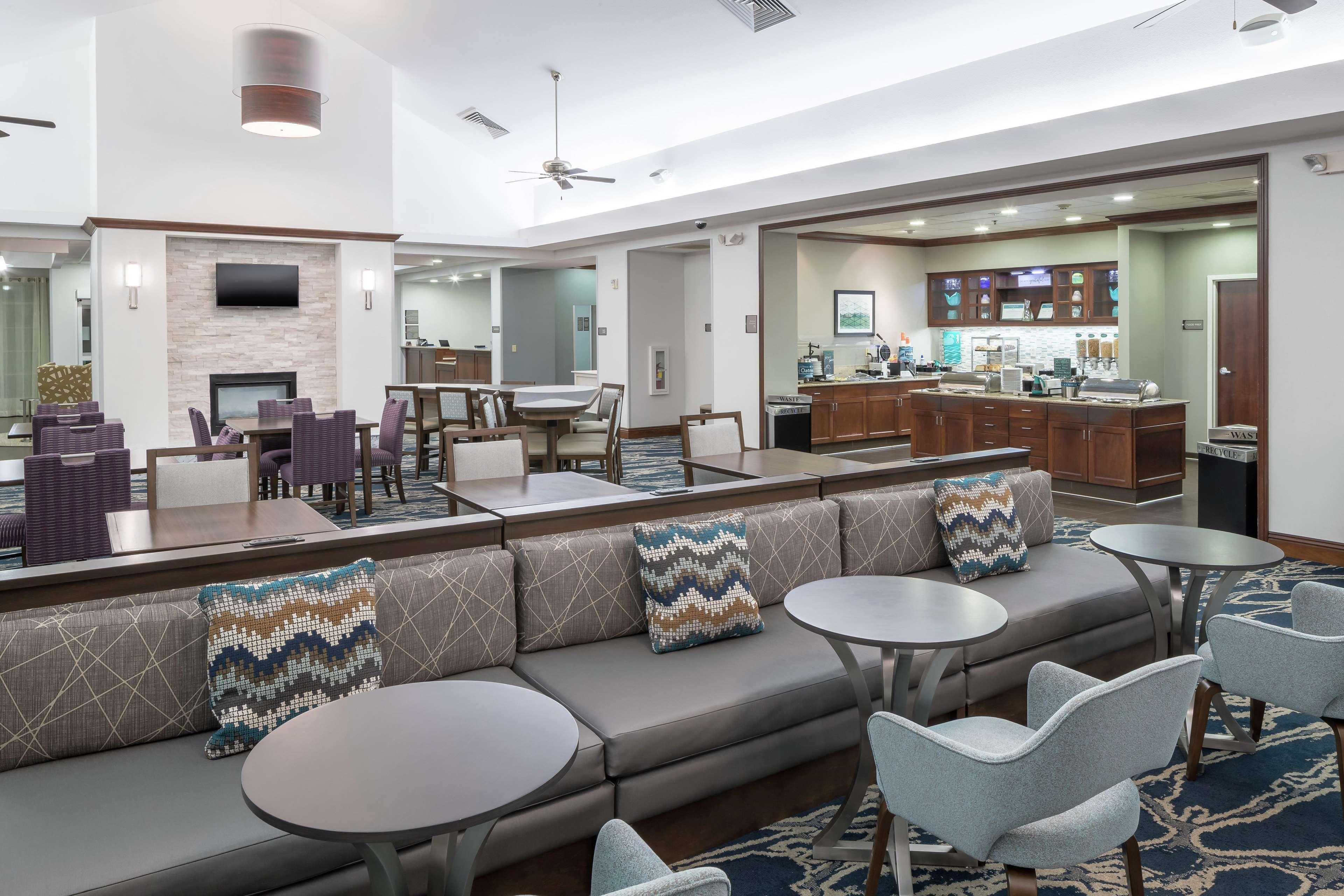 Homewood Suites By Hilton Fresno Airport/Кловис Экстерьер фото