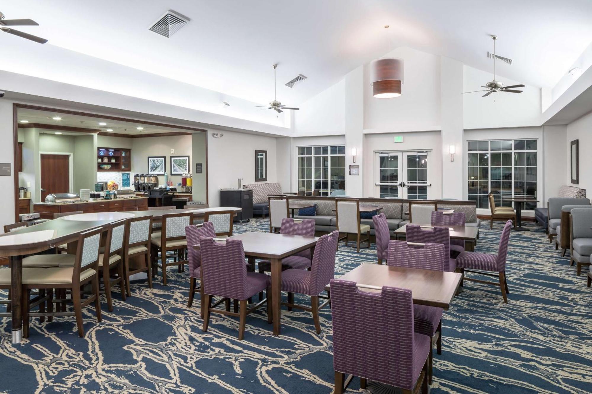 Homewood Suites By Hilton Fresno Airport/Кловис Экстерьер фото